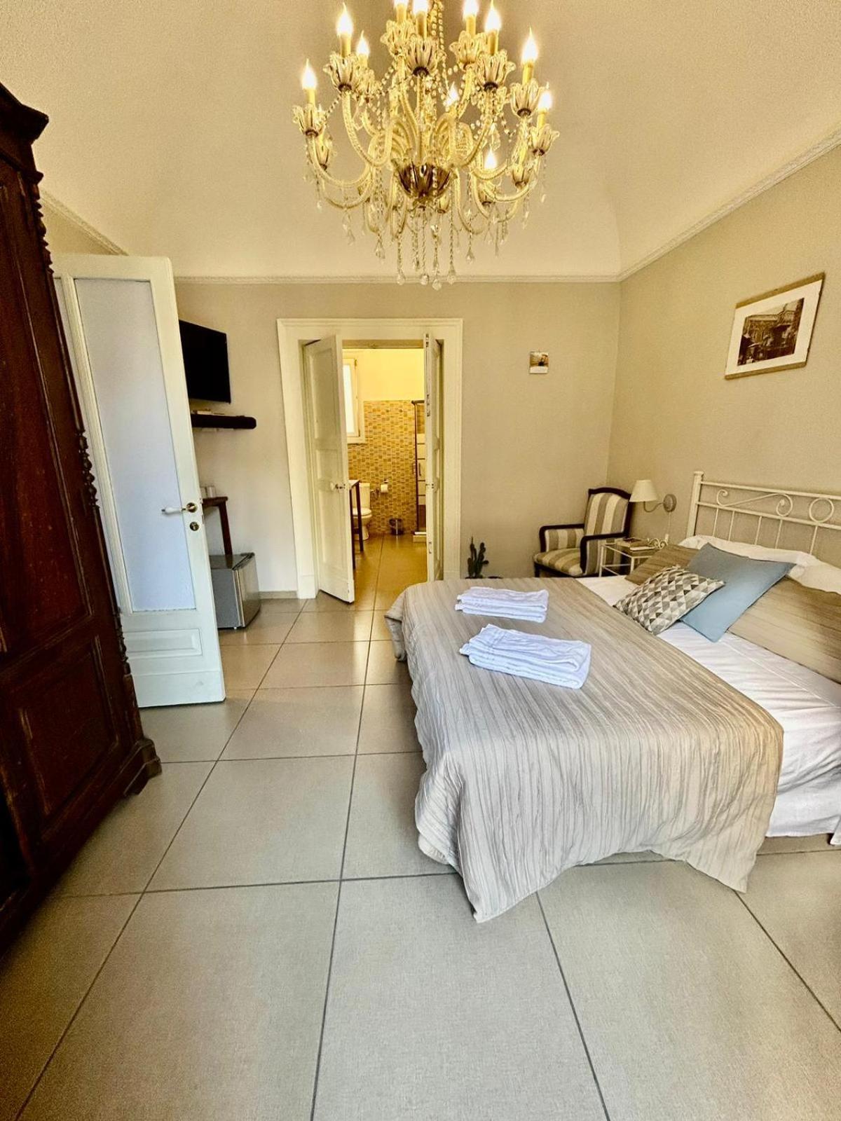 Appartamento La Casa di Gabri Catania Esterno foto